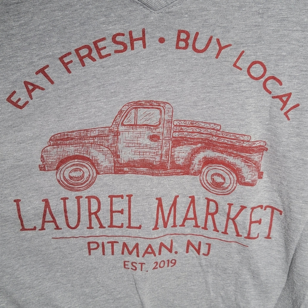 Woman's XXL Eat Fresh Buy Local Laurel Market Pitman NJ est 2019 great shape